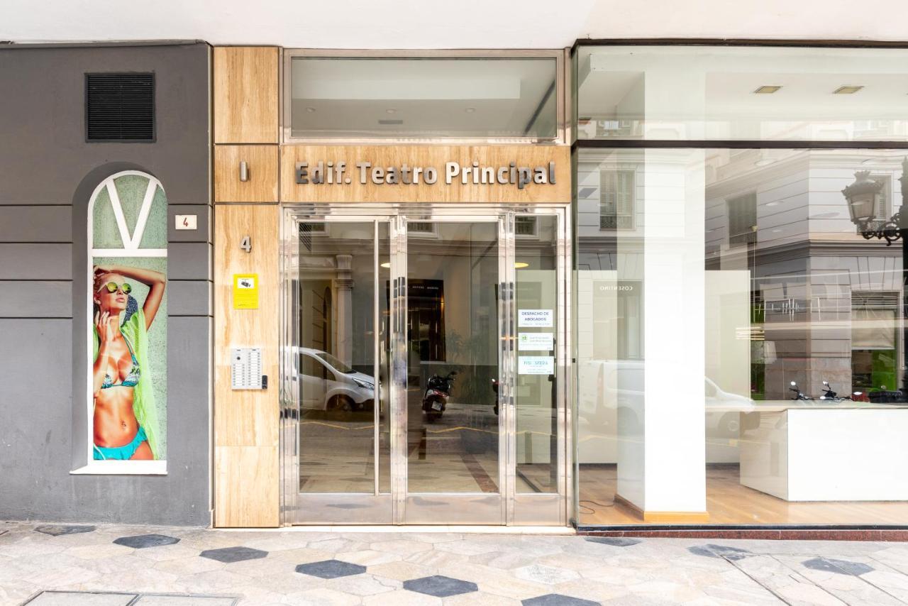 Ferienwohnung Plaza Del Teatro Málaga Exterior foto